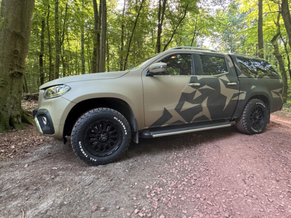 4x Felgen RID R07 9x18 ET20 6x114,3 + 4x Reifen Black Bear AT2 265/60/18