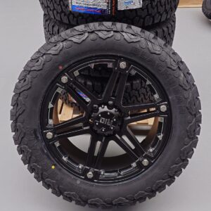 4x Felgen RID R01 9x20 ET10 6x139,7 + 4x Reifen Black Bear AT2 285/55/20