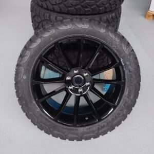 4x Felgen Status Goliath 9,5x22 ET30 6x135 + 4x Reifen GREENTRAC RM-R/T 33x12,5x22